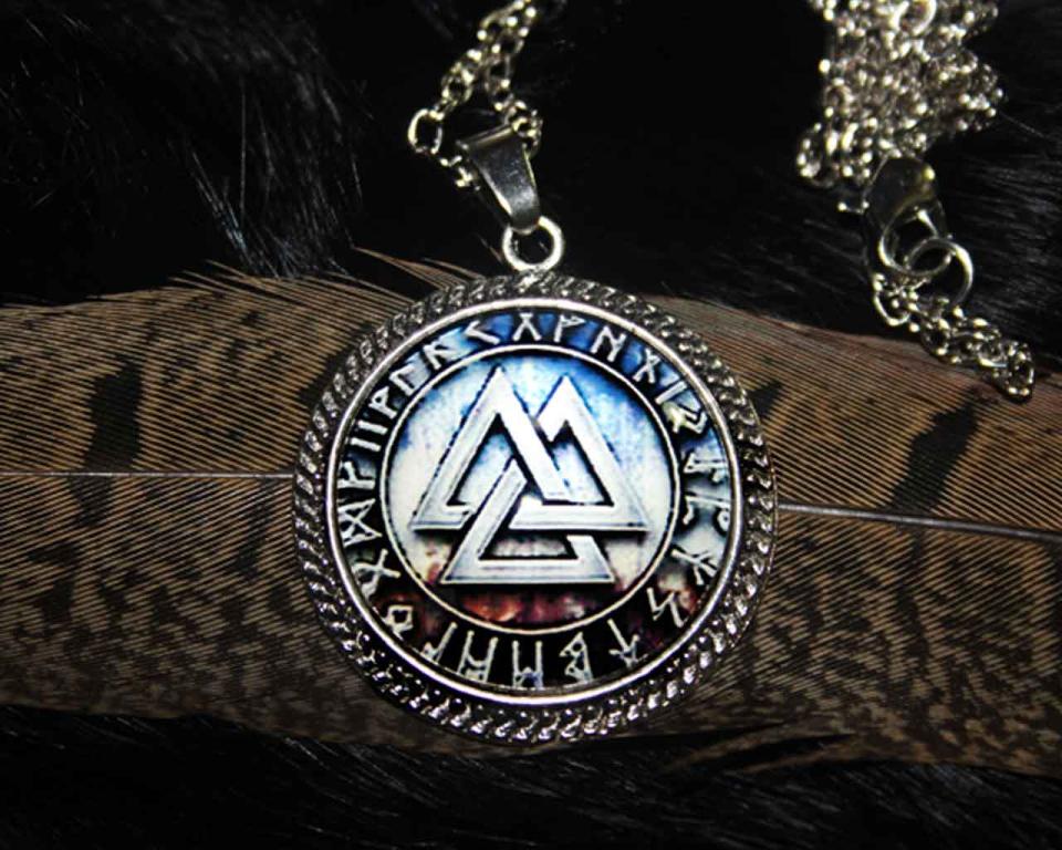 Valknut Amulett das Symbol der Einherjer