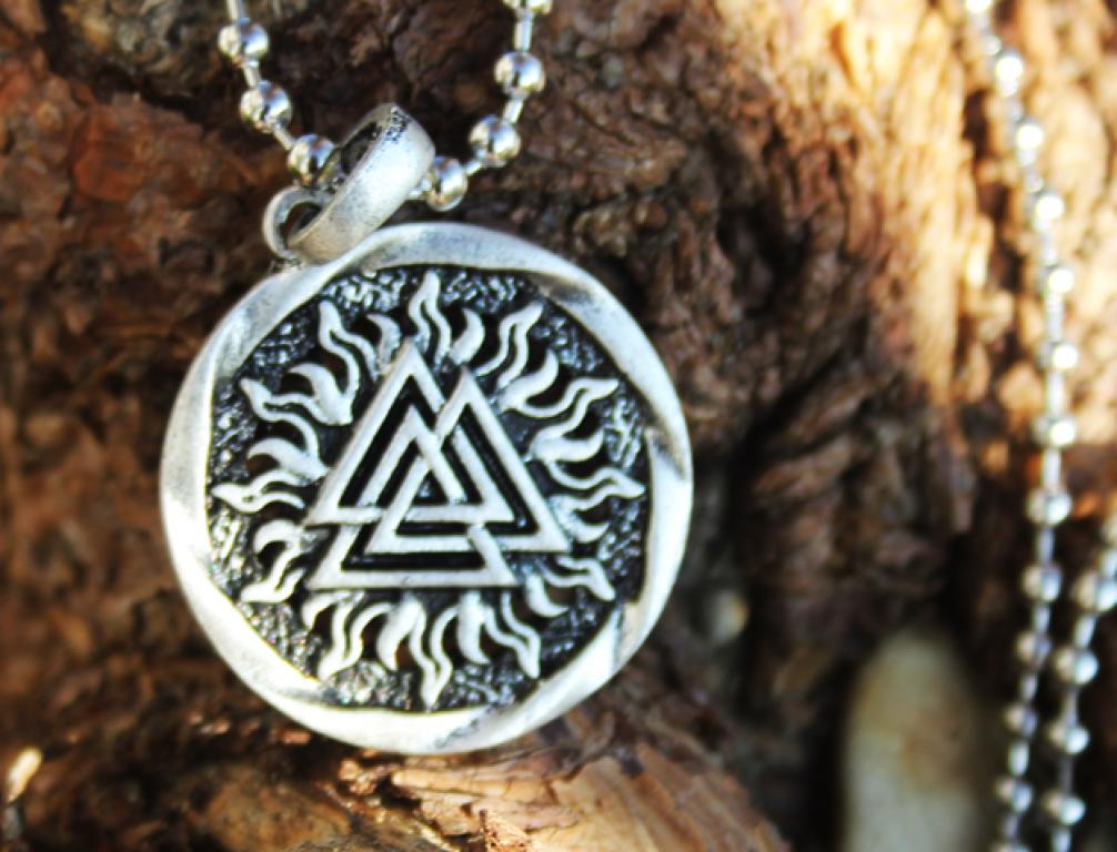 Valknut Flame Amulet