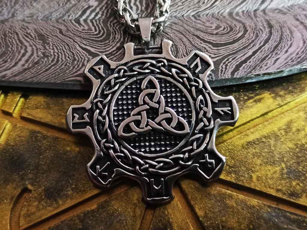 Wotan's symbol Valknut