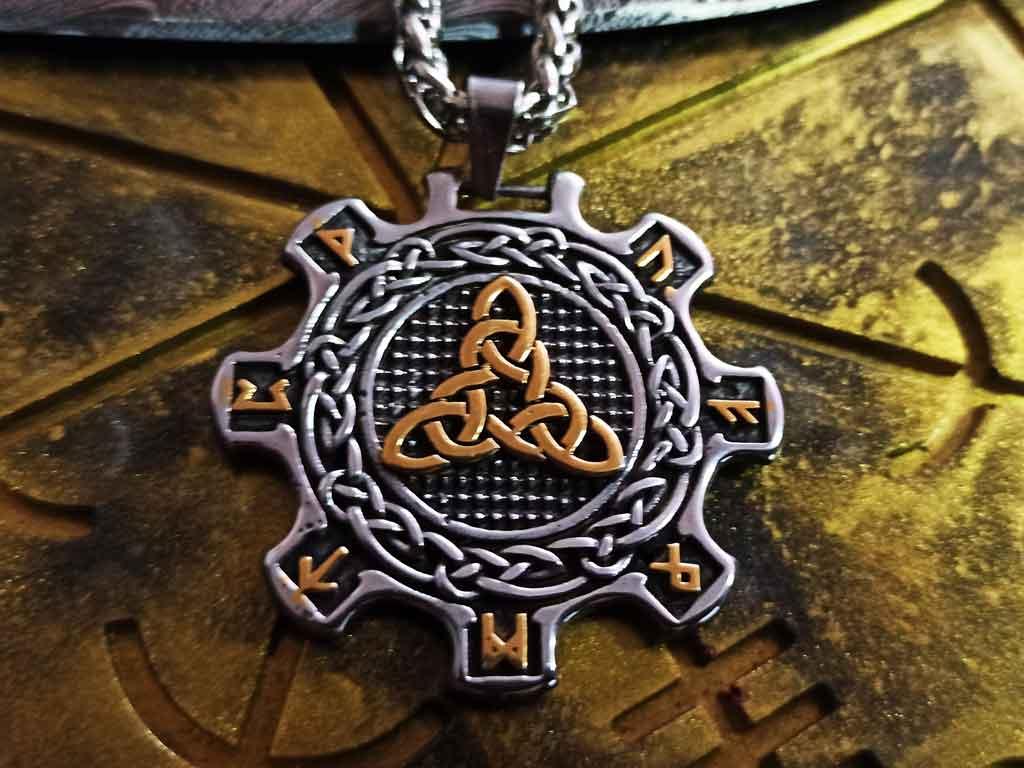 Wotan's symbol Valknut