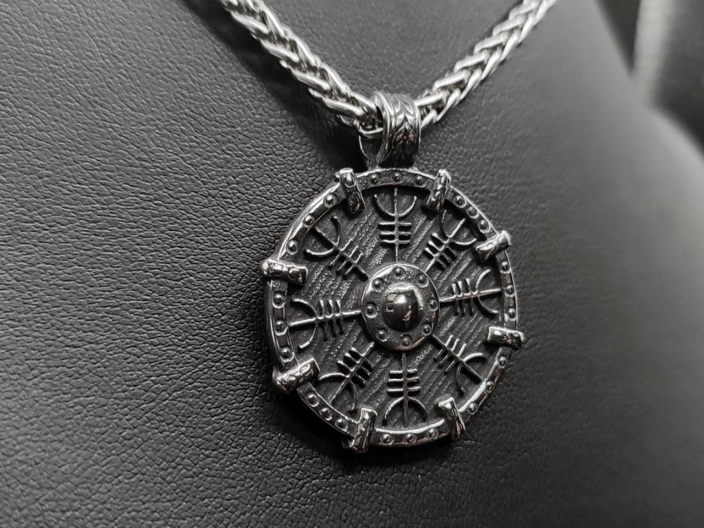 Wikingerschild Anhänger aus Edelstahl