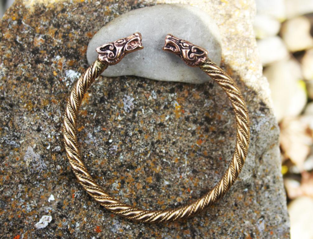 Herrenarmreif Odins Wölfe