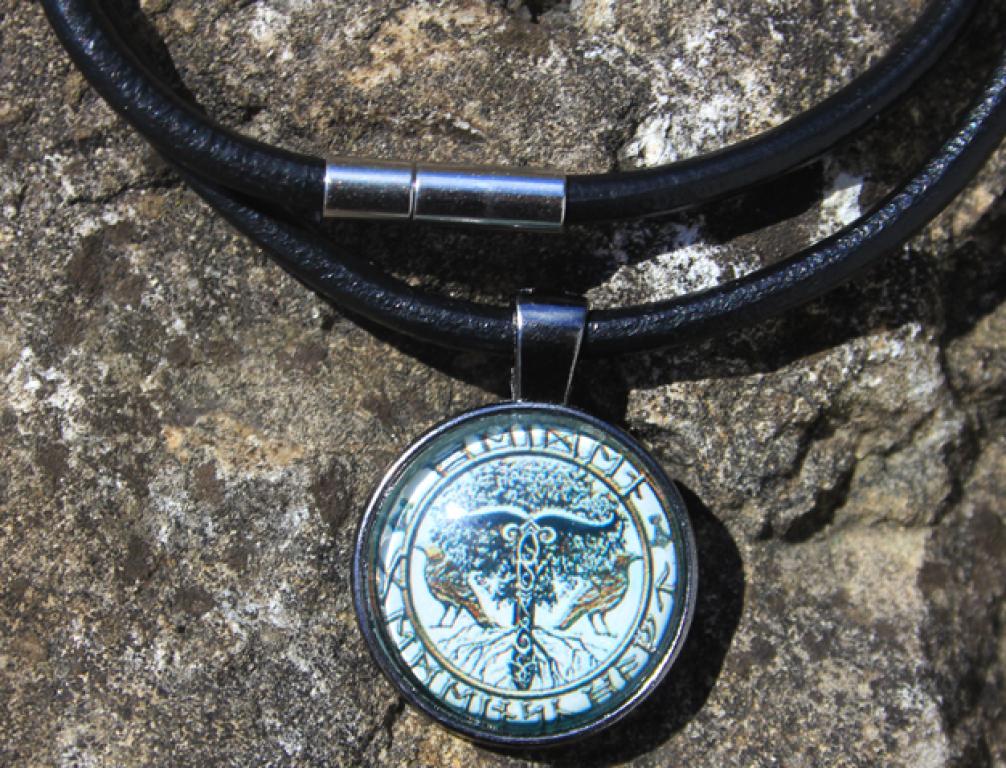 Irminsul Weltenbaum, Hugin und Munin Amulett