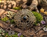 Brooch with celtic cross
