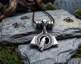 Mjölnir with Odin's ravens