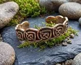 Bangle with a Celtic knot pattern