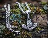 Stainless steel raven hammer