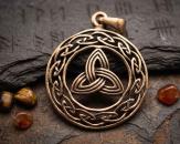 Triqueta Bronze