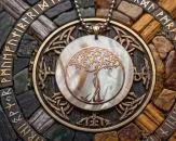 Yggdrasil mit Mutter Natur